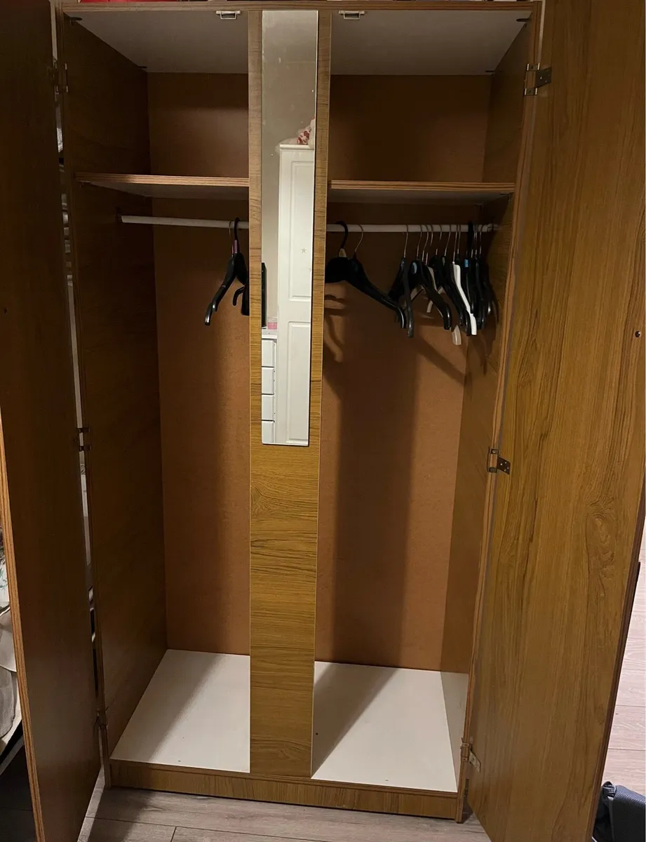 Wardrobe - Image 2
