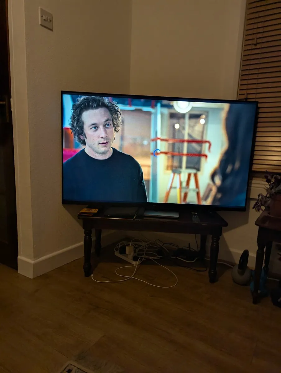 55 inch Toshiba Smart Tv - Image 4