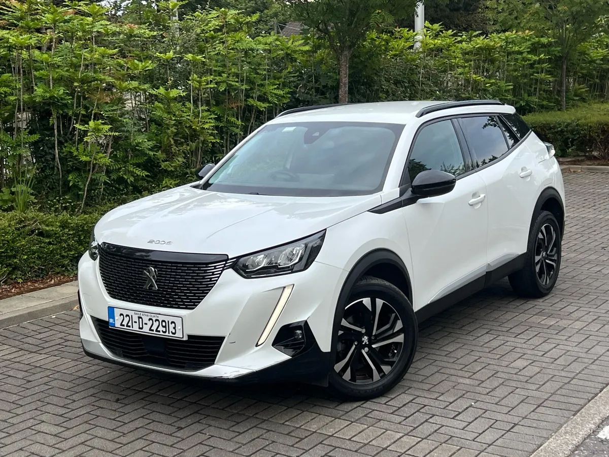 221 PEUGEOT 2008 1.2 PETROL ALLURE LOW MILES - Image 1