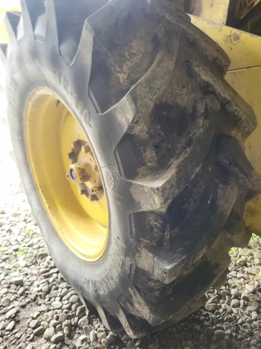 Newholland starmax tyres - Image 1