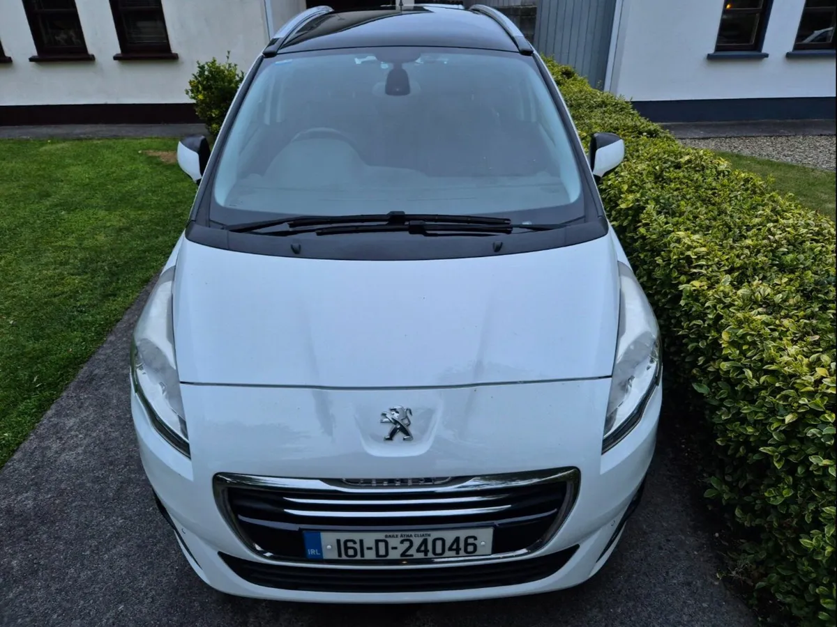 Peugeot 5008 2016 - Image 2