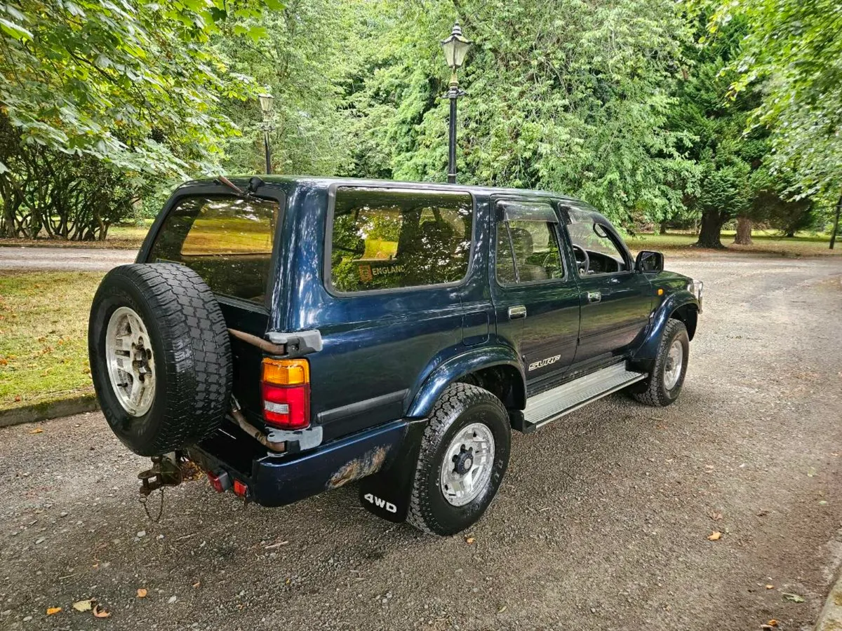 TOYOTA HILUX SURF S.S.R.V 3.0 - Image 4