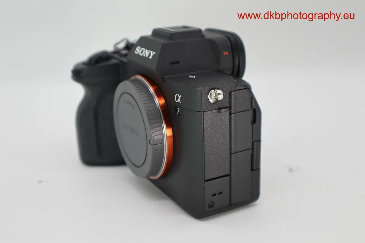 SONY A7 MK 4 MIRRORLESS CAMERA #0511 - Image 3