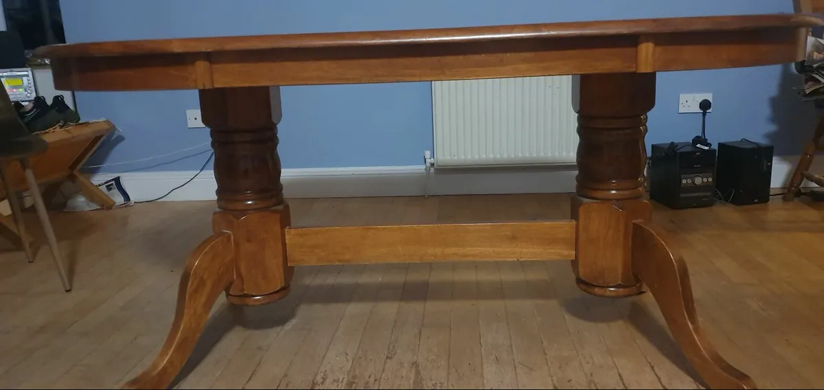 Kitchen table - Image 2