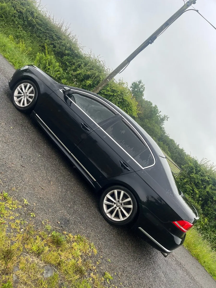 2L executive Highline Passat - Image 2