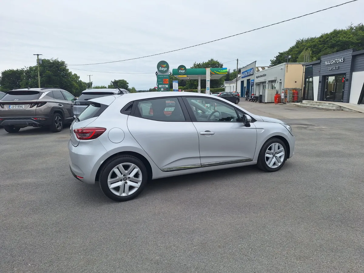 Renault Clio 1.0 *High Spec/1 Owner/Immaculate - Image 3