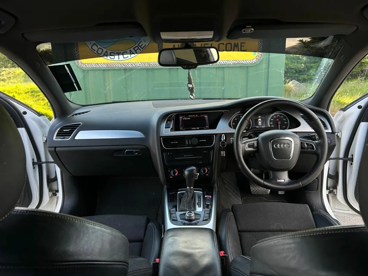 Audi A4 2011 - Image 4