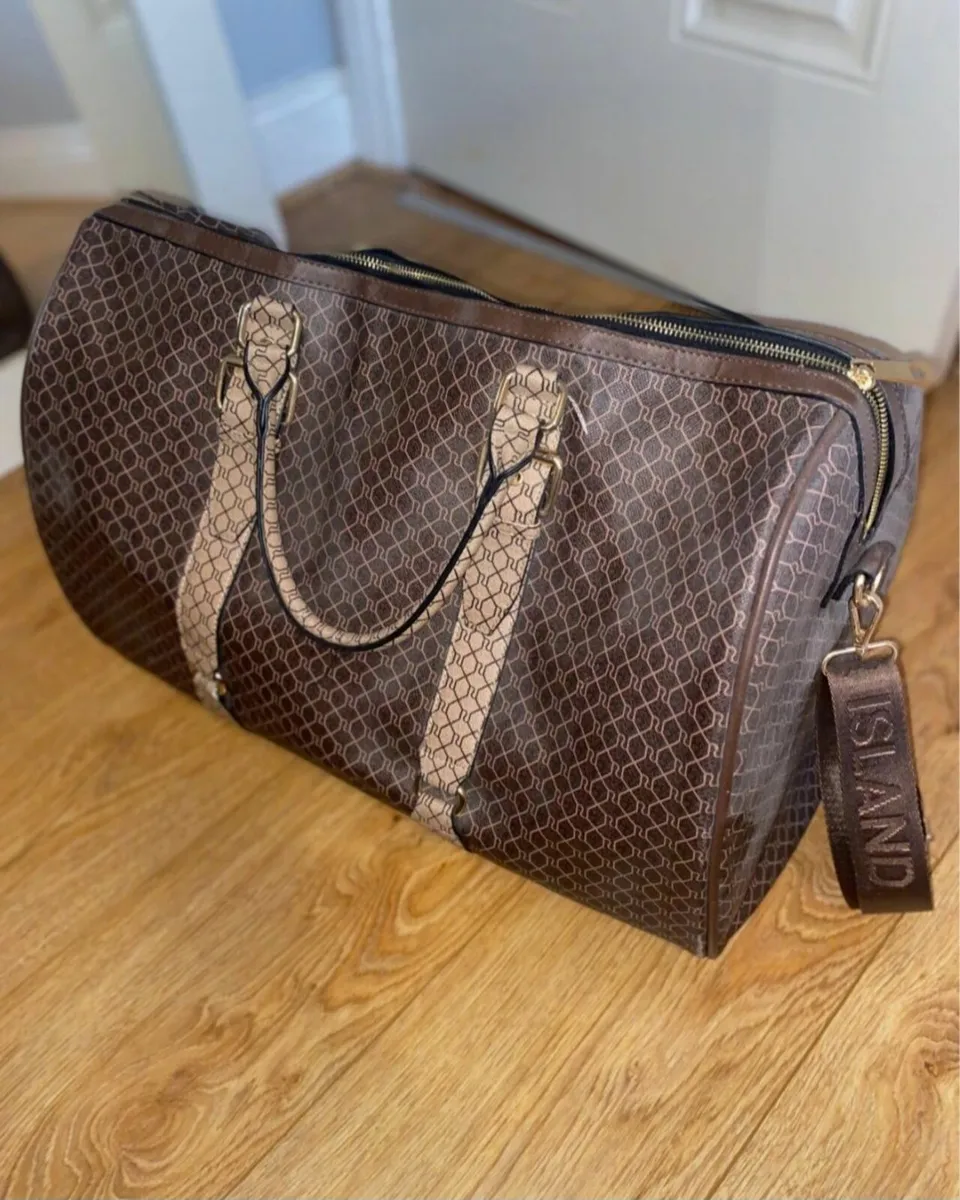 Riverisland travel bag - Image 2