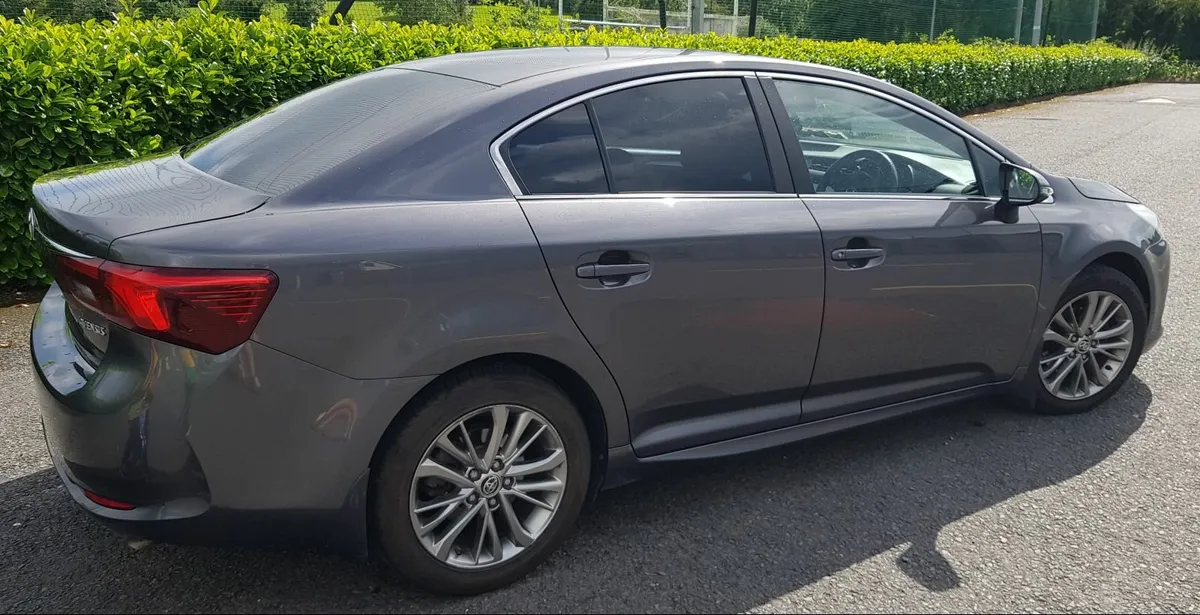 Toyota Avensis 2017 - Image 1