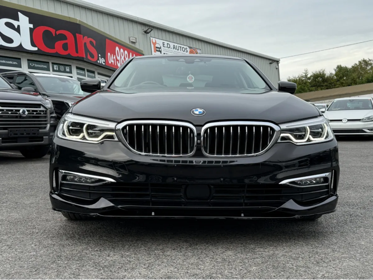 BMW 5-Series 182 / LUXUARY / FULLY LOADED / LIKE N - Image 3