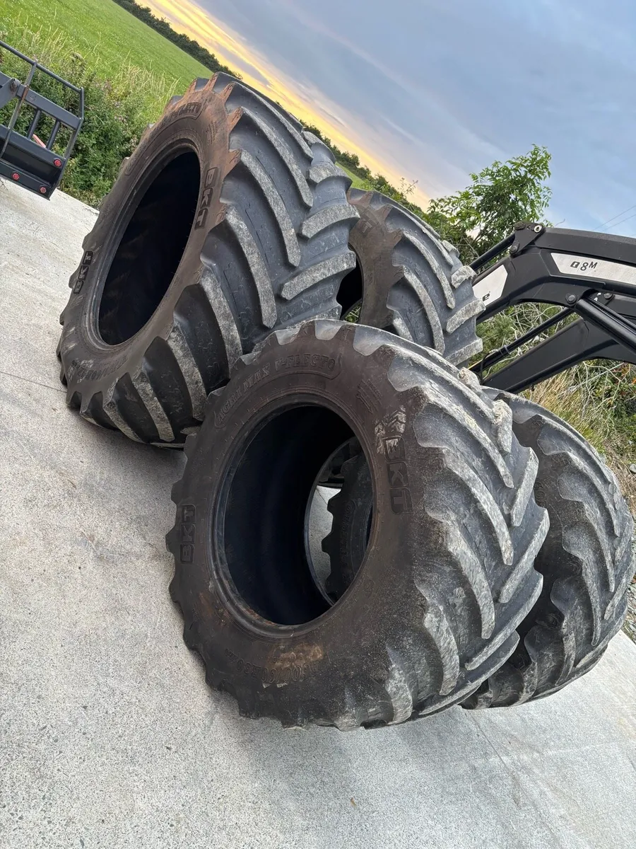 Bkt vf tyres - Image 1