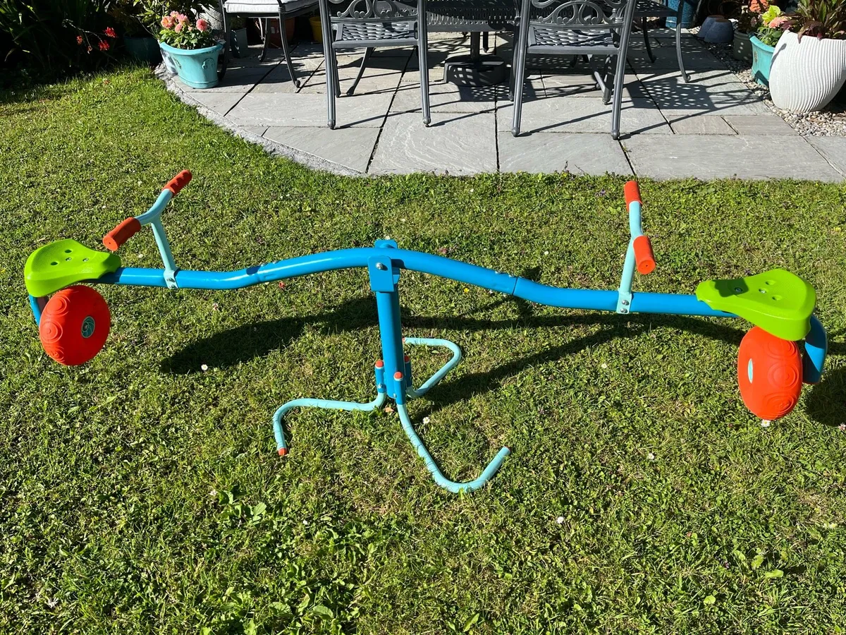 Kids’ seesaw - Image 1
