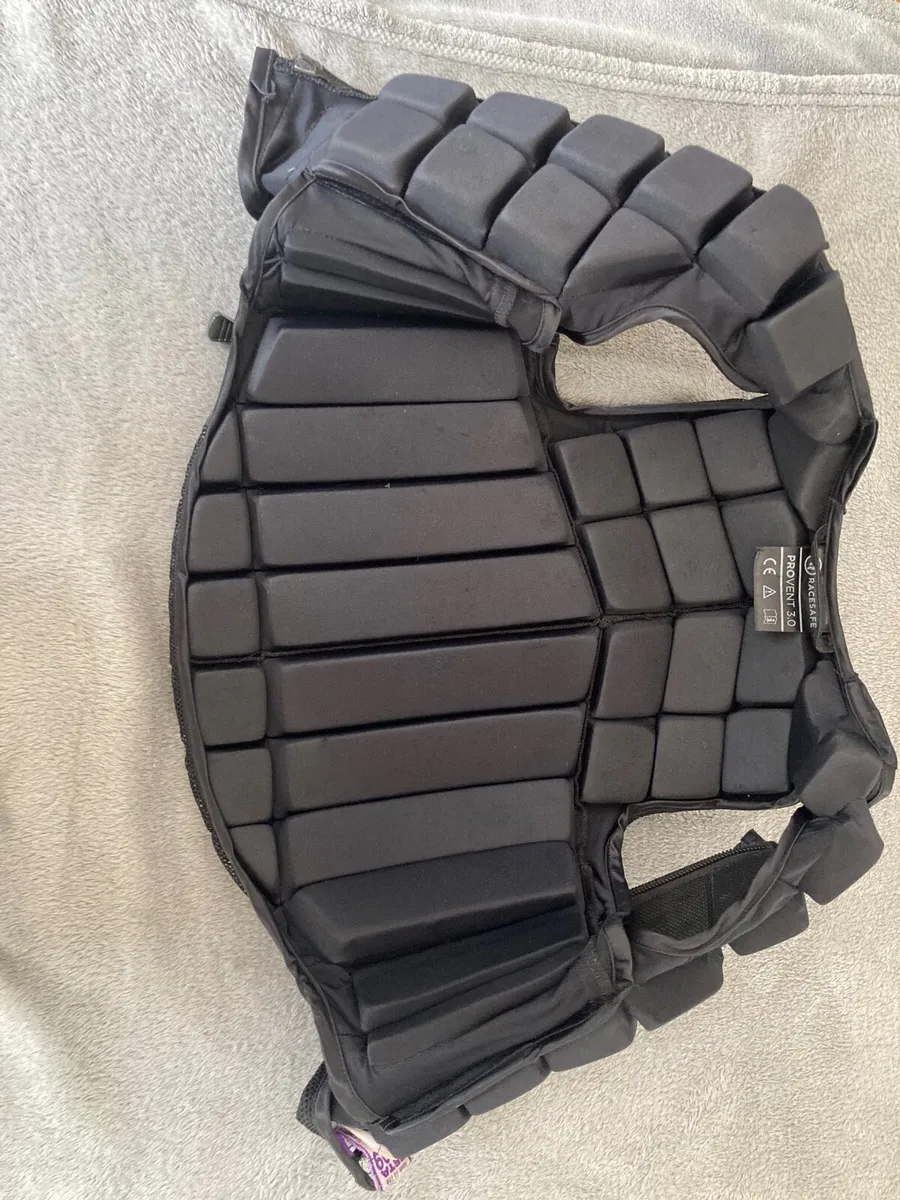 Child’s Horse Riding Back Protector - Image 3