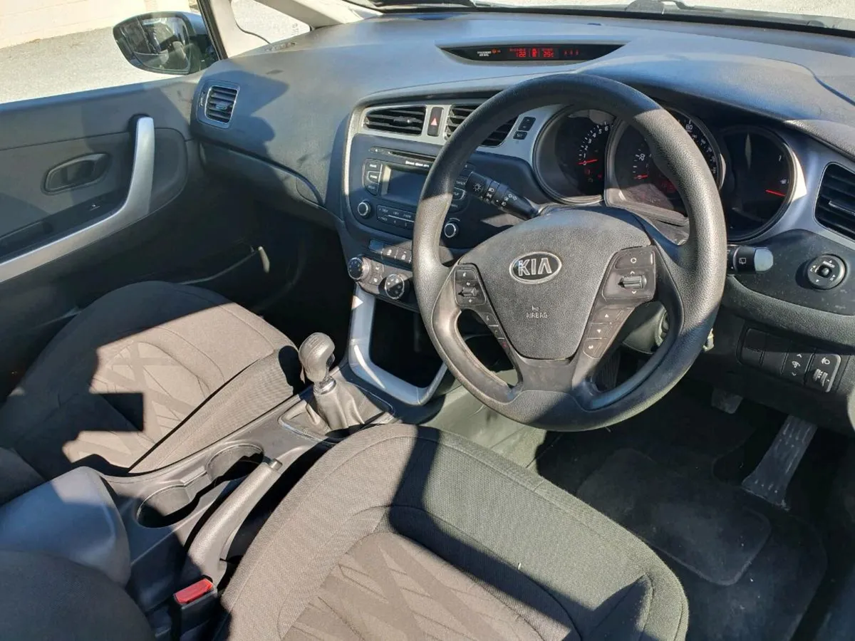 Kia ceed 2014 year NCT 02/09/26 - Image 4