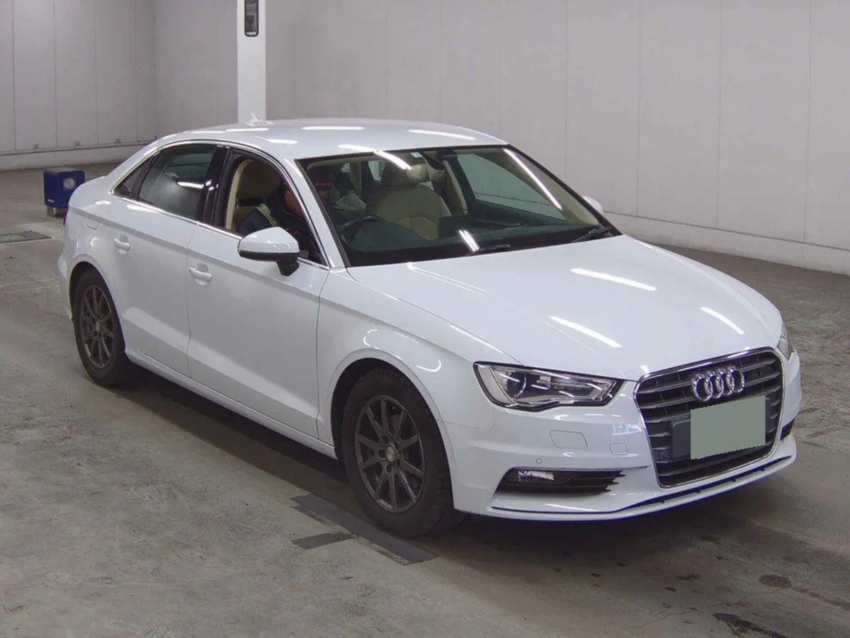 Audi A3 1.4 TFSI / SALOON / LEATHER & HEATED SEATS