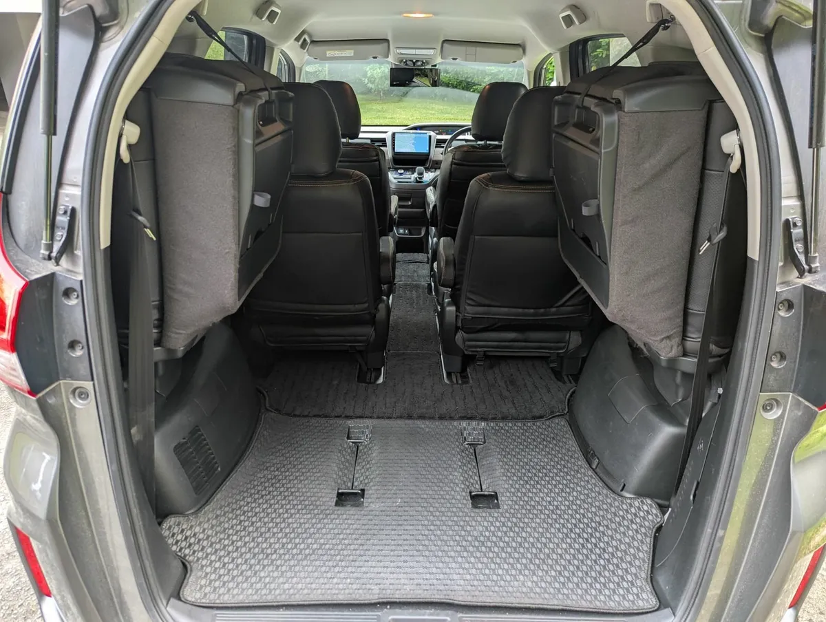 2020 Honda Freed AUTO Hybrid Electric Petrol 6seat - Image 3