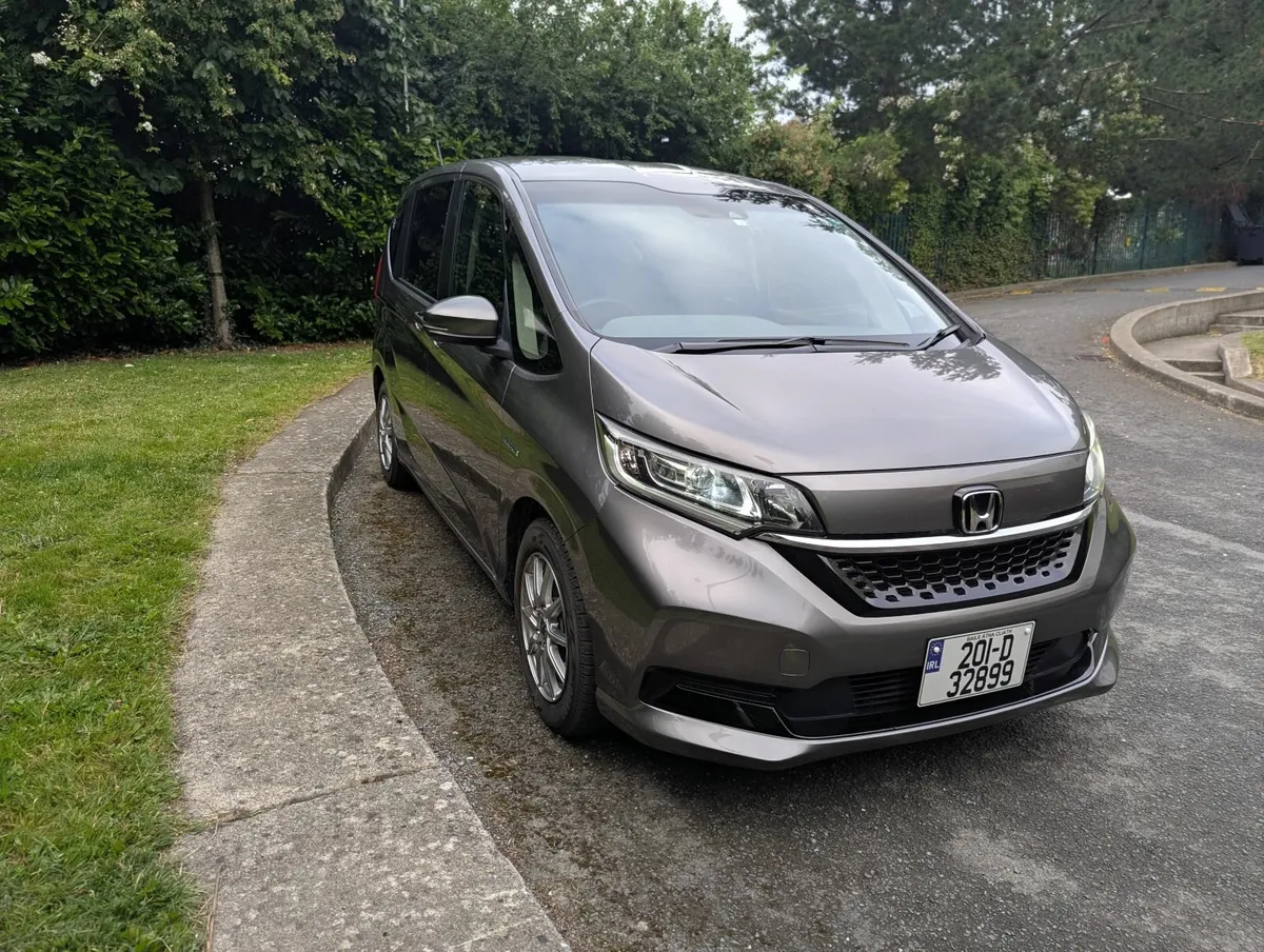 2020 Honda Freed AUTO Hybrid Electric Petrol 6seat - Image 1