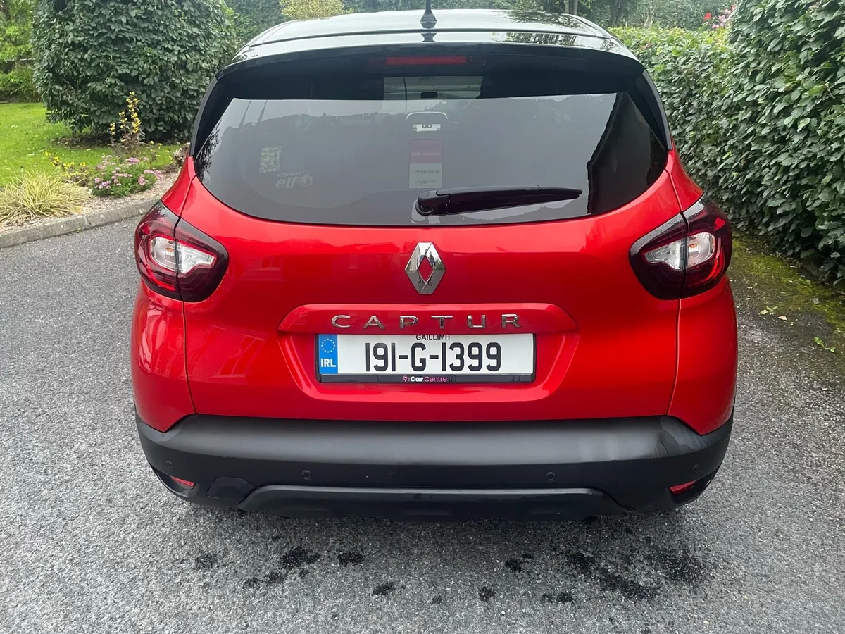 Renault Captur Iconic 1L Petrol - Image 2