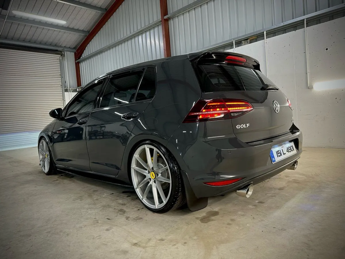 Volkswagen Golf - Image 1