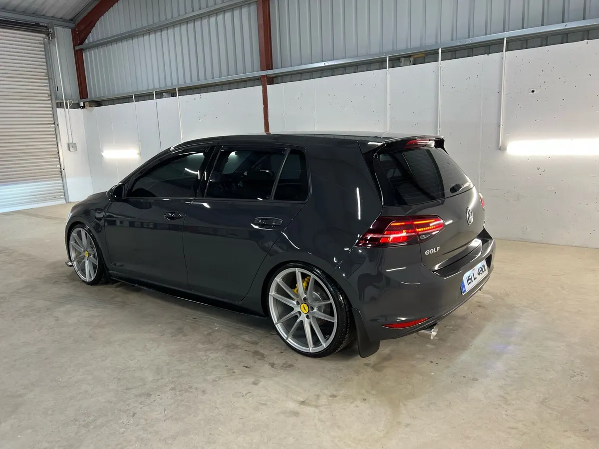 Volkswagen Golf - Image 4