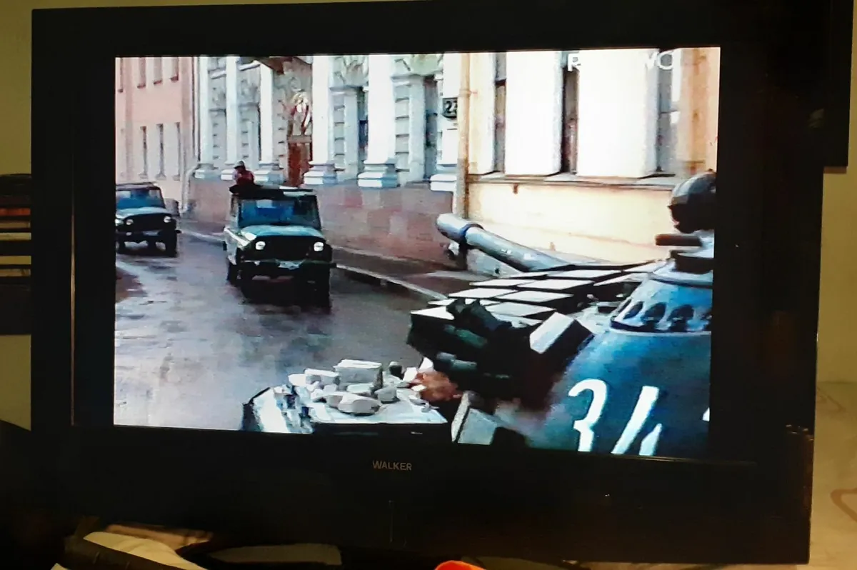 32 Inch Walker T.V - Image 1