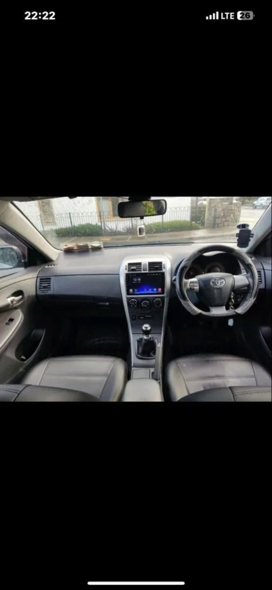 Toyota corolla 2010 - Image 3