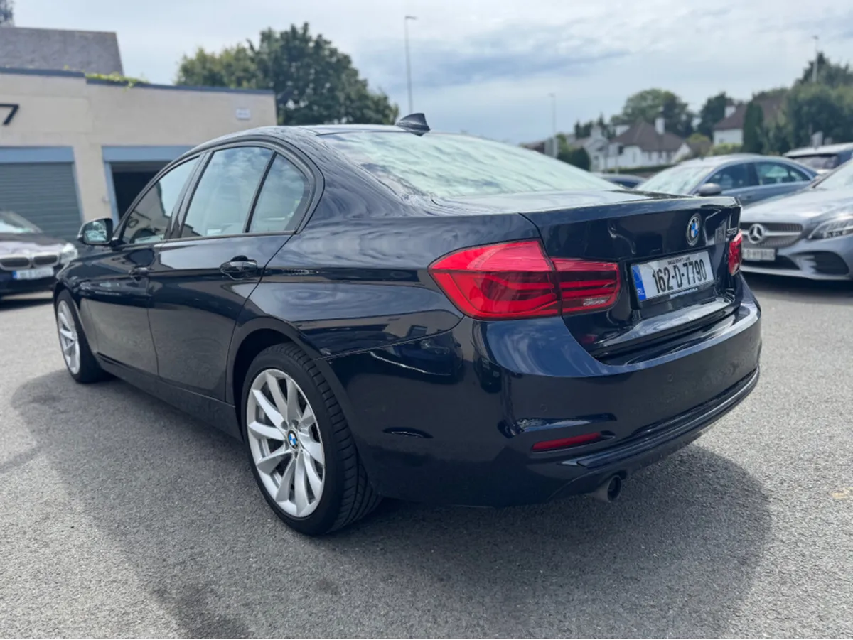 BMW 3-Series 318i SPORT 4DR AUTO - Image 3