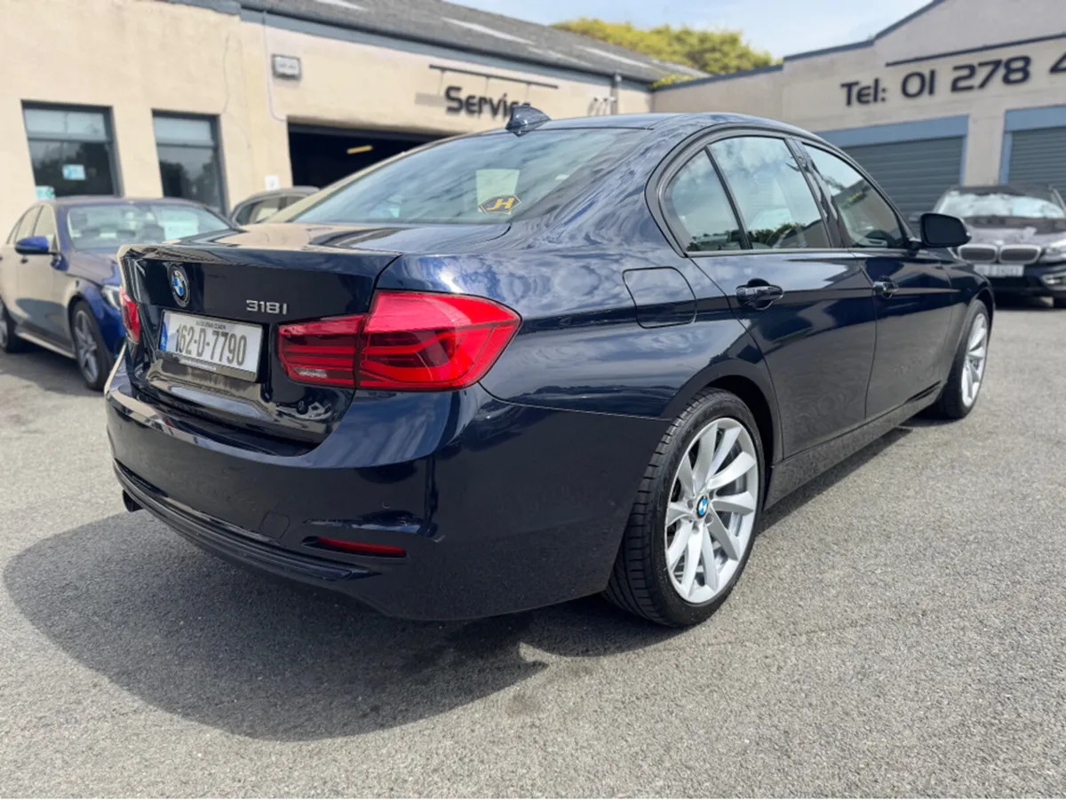 BMW 3-Series 318i SPORT 4DR AUTO - Image 4