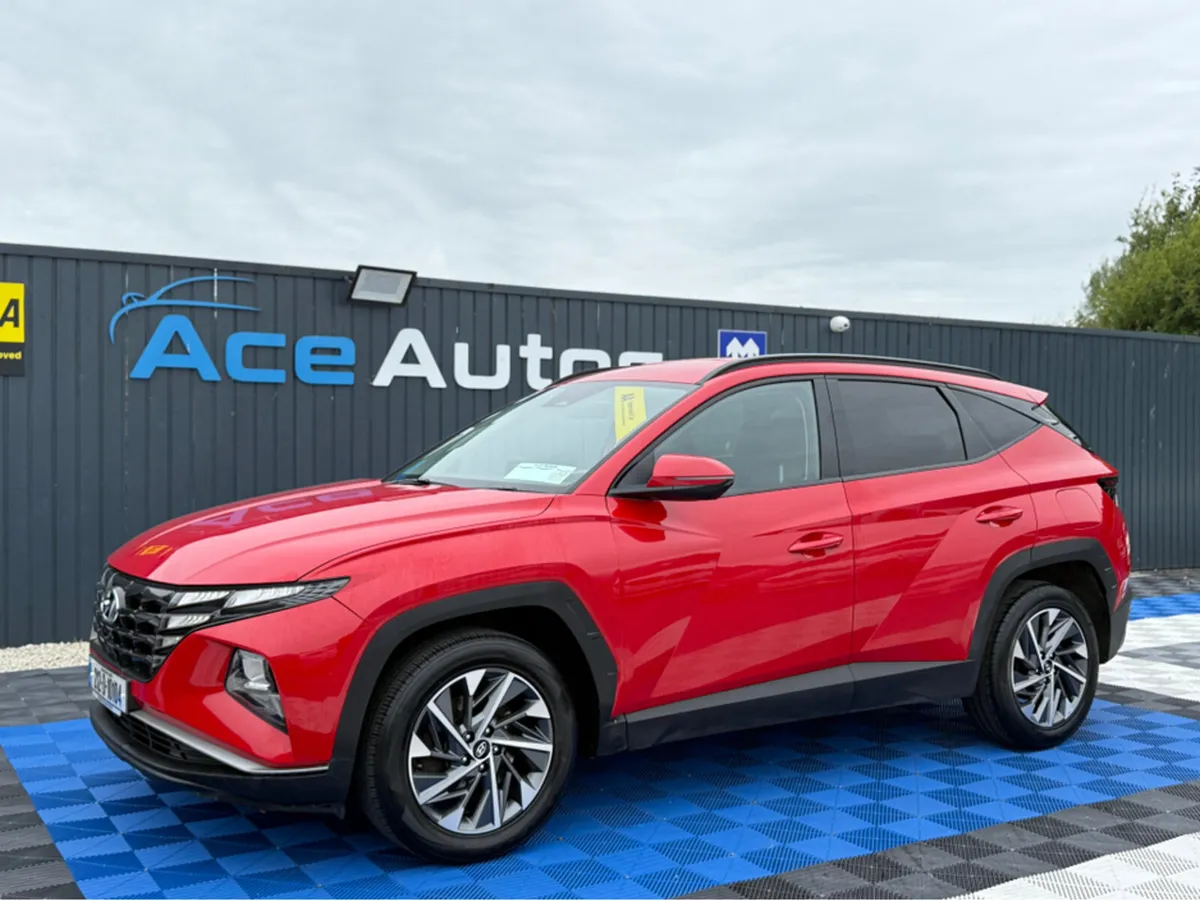 Hyundai Tucson EXECUTIVE - 1.6 DIESEL - MANUAL - 1 - Image 3