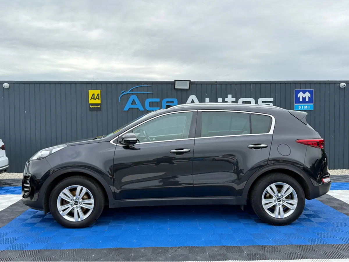 Kia Sportage PLATINUM S - 1.6 DIESEL - MANUAL - 12 - Image 4