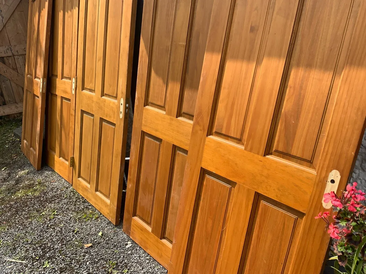 SOLID WOOD DOORS - Image 3