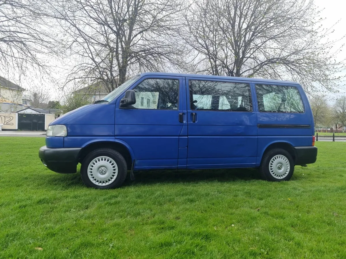 2002 VW Caravelle - Image 2