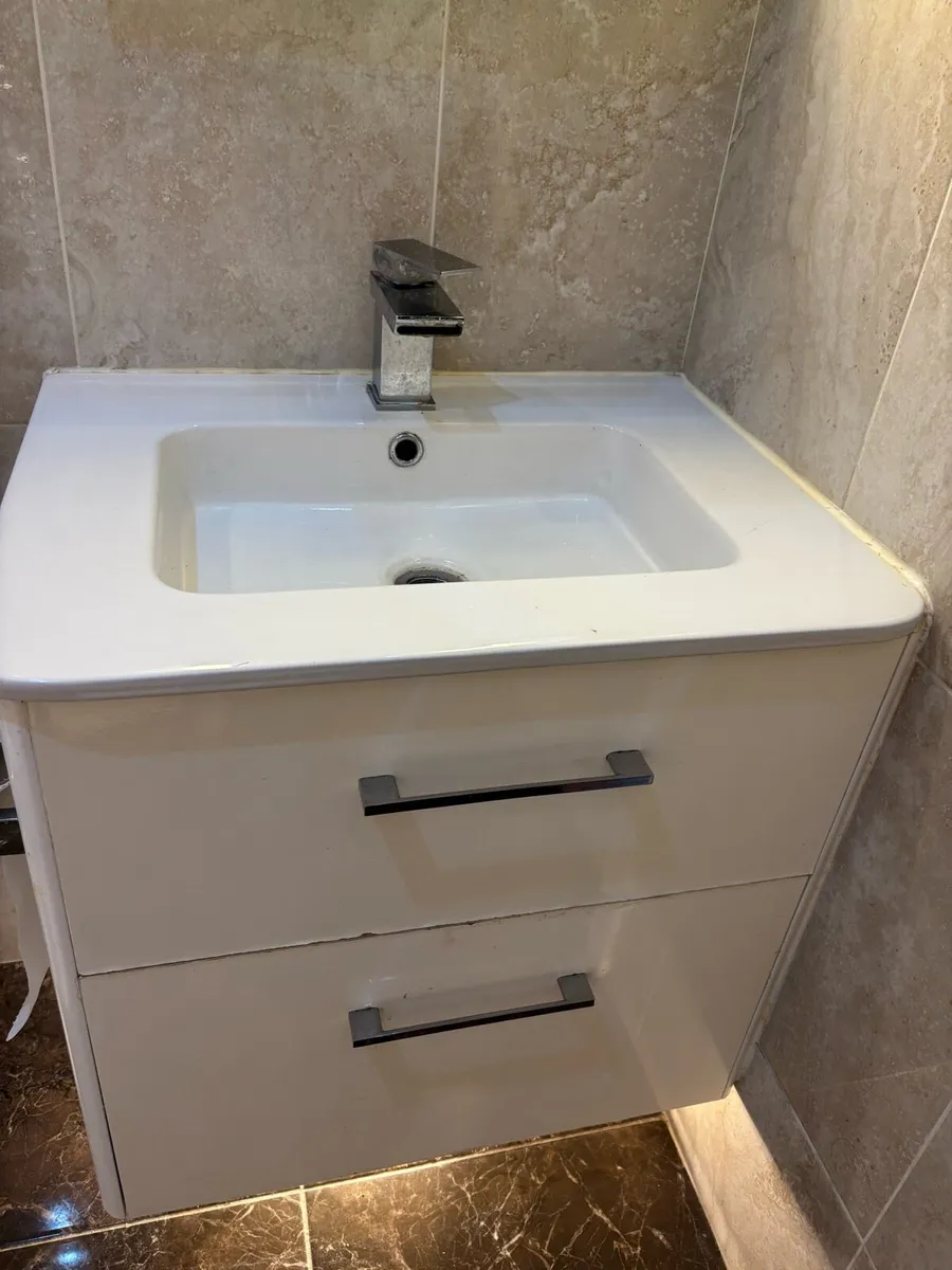 Bathroom cabinet  with tap - Image 1