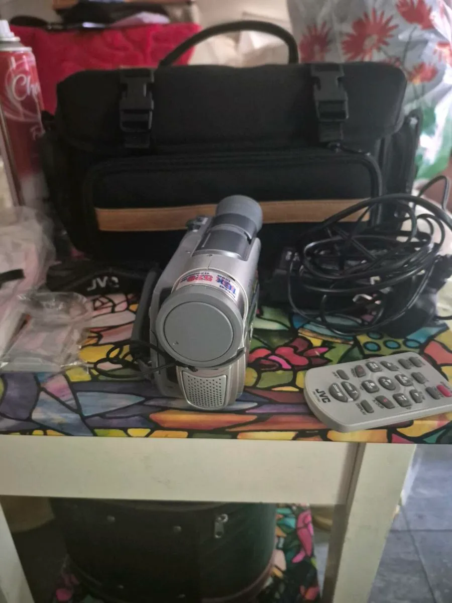 JVCGR-D50EK Digital Camcorder Video Camera All in - Image 4