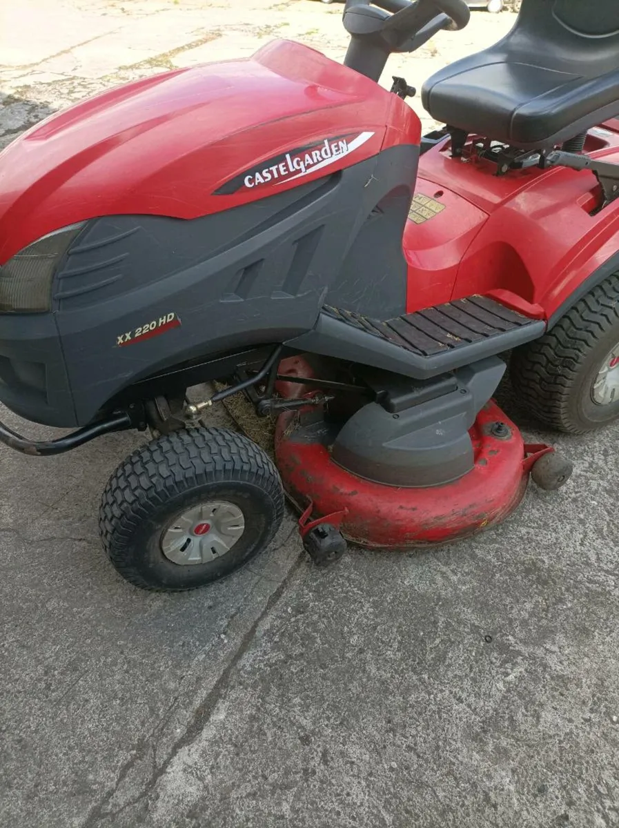 Castlegarden mowers - Image 1
