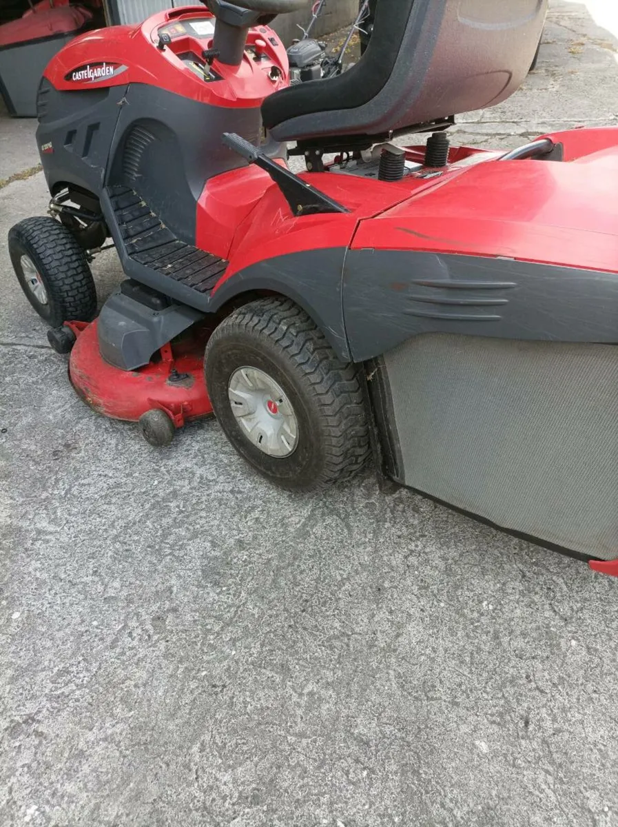 Castlegarden mowers - Image 4