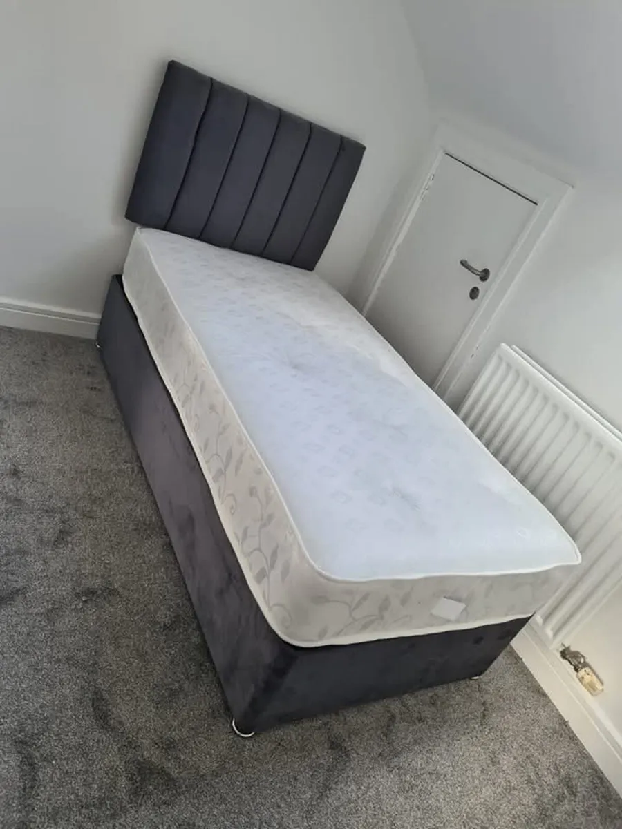 New Modern Beds – No Advance Booking Needed
Brand - Image 2