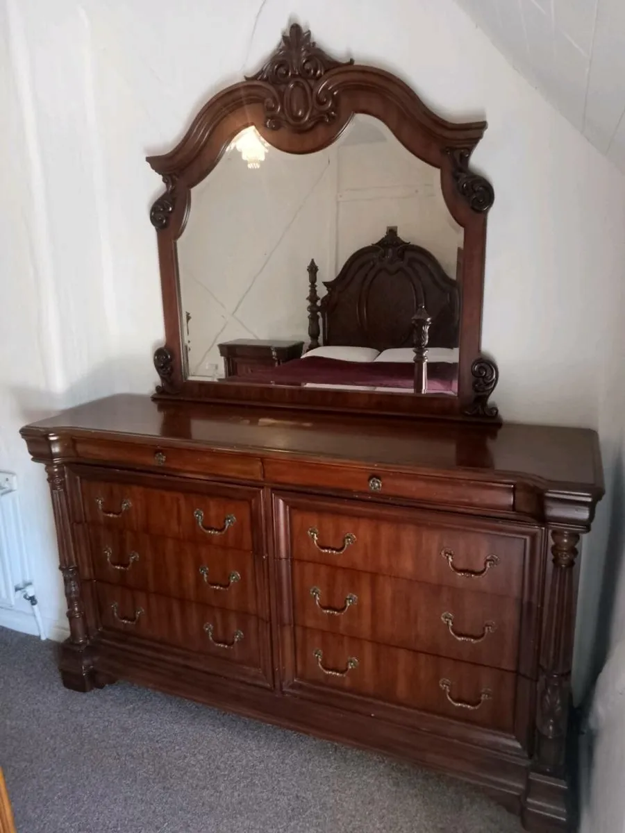 Chest of Drawers - Image 3