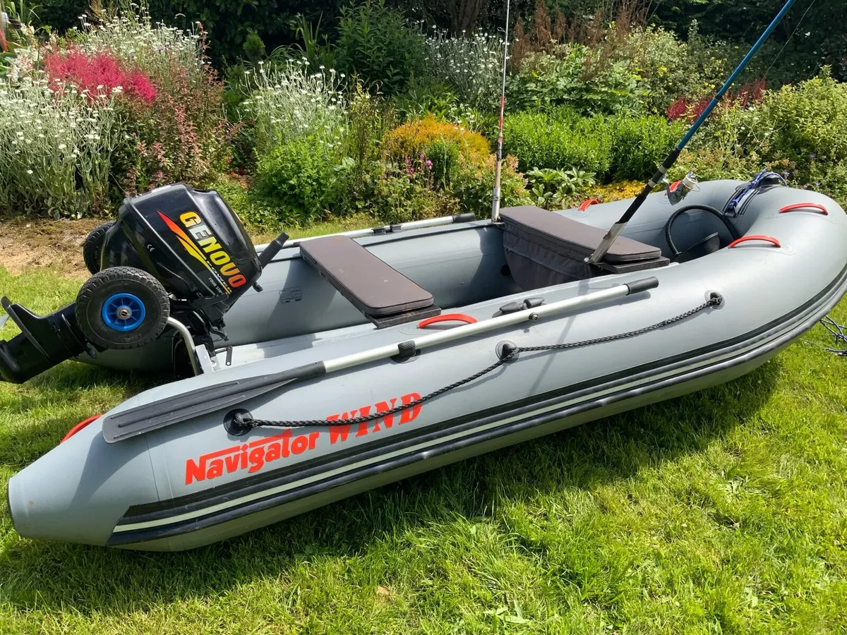 Boat and engine - Image 1