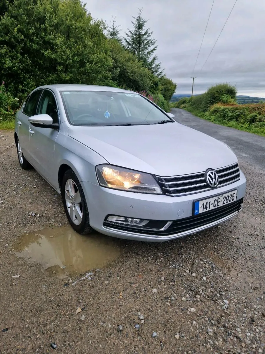 Volkswagen Passat 2.0 TDI Executive LEATHER - Image 1