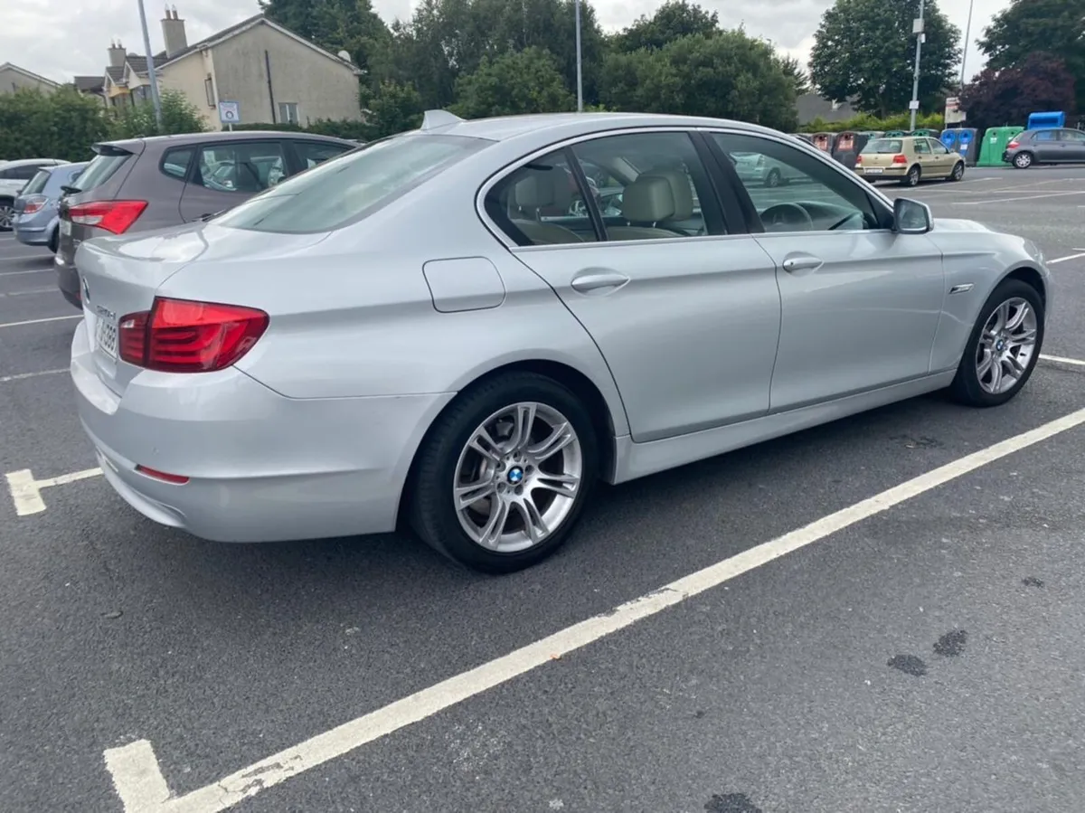BMW 5-Series 2012 - Image 3