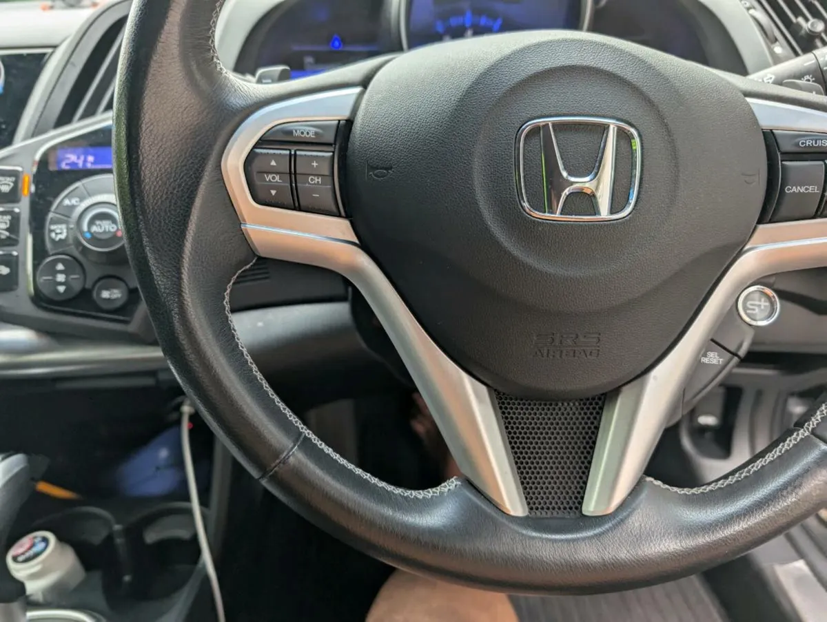 Car - Image 4