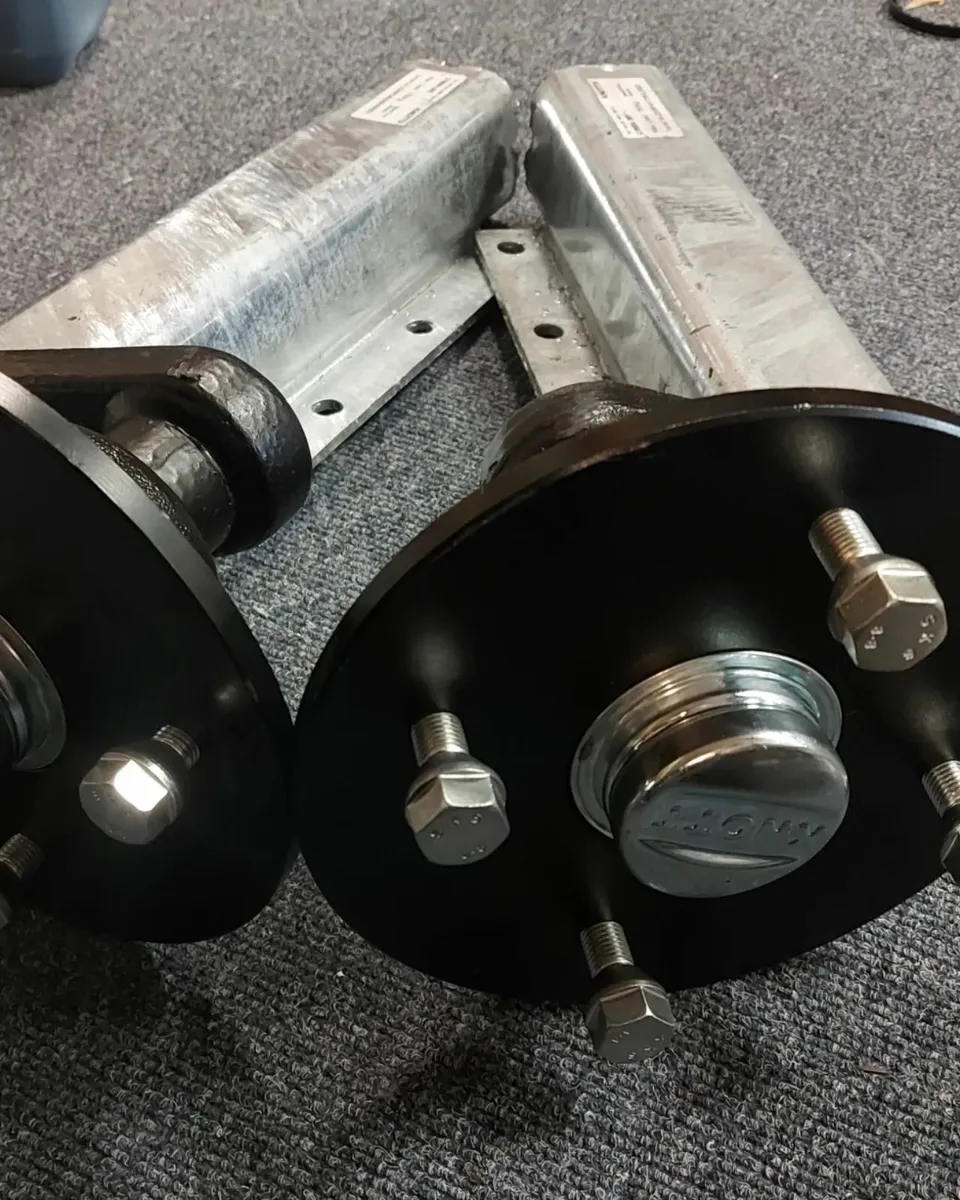 Lake boat replacement suspension units - Image 1