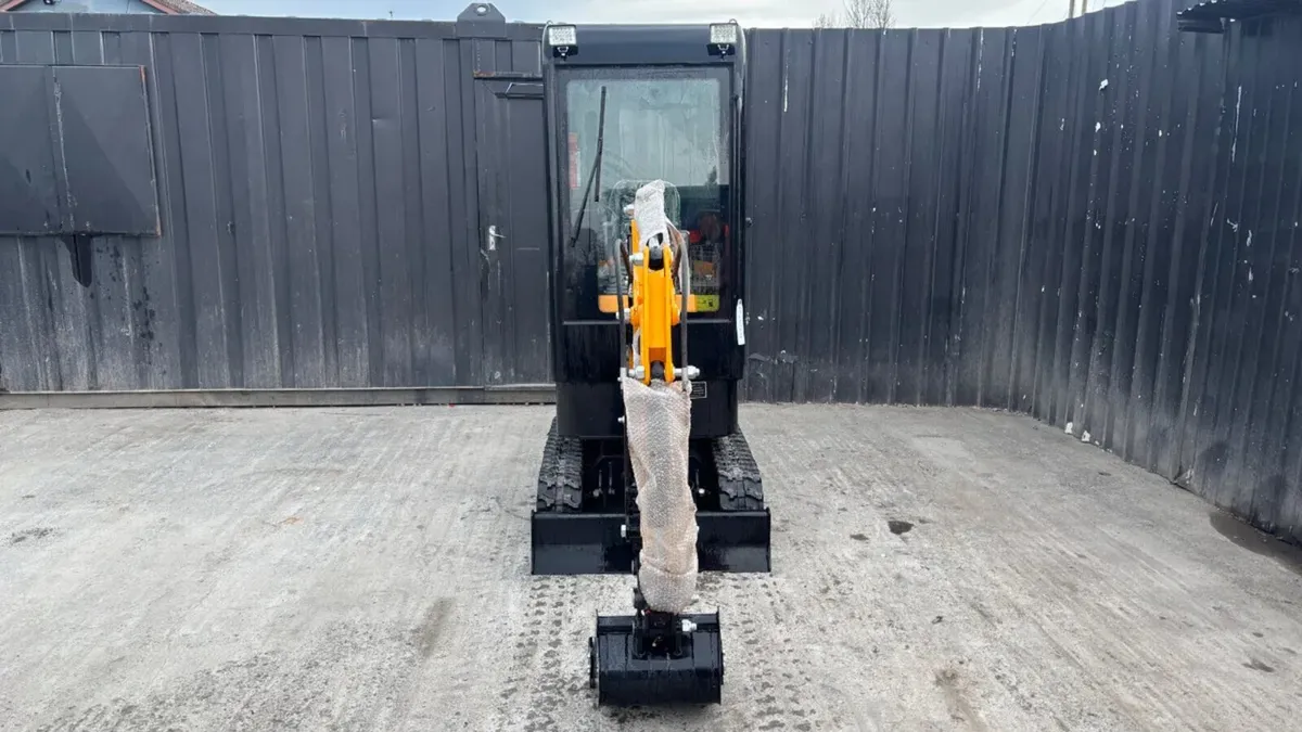 Unused Miva VA13C Micro Digger - Image 2