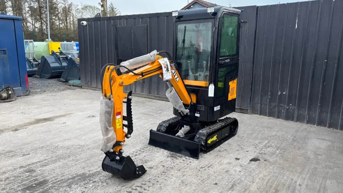Unused Miva VA13C Micro Digger - Image 3