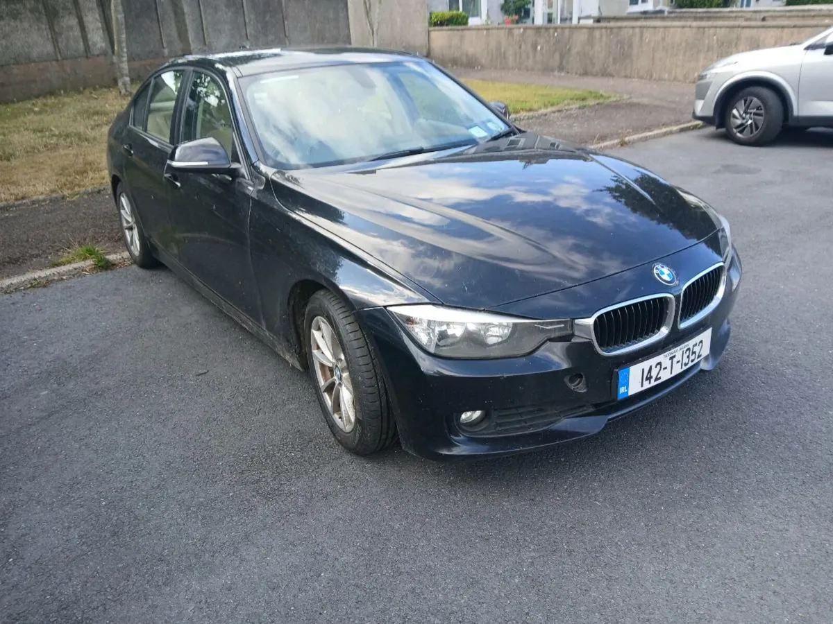 142 BMW F30 320D MANUAL - Image 4