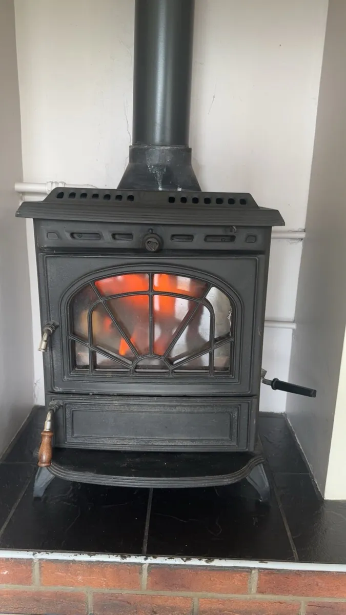 Stanley stove - Image 1
