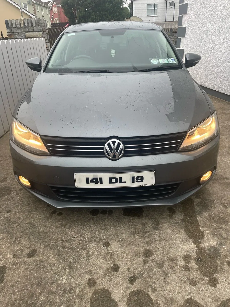Volkswagen Jetta - Image 2