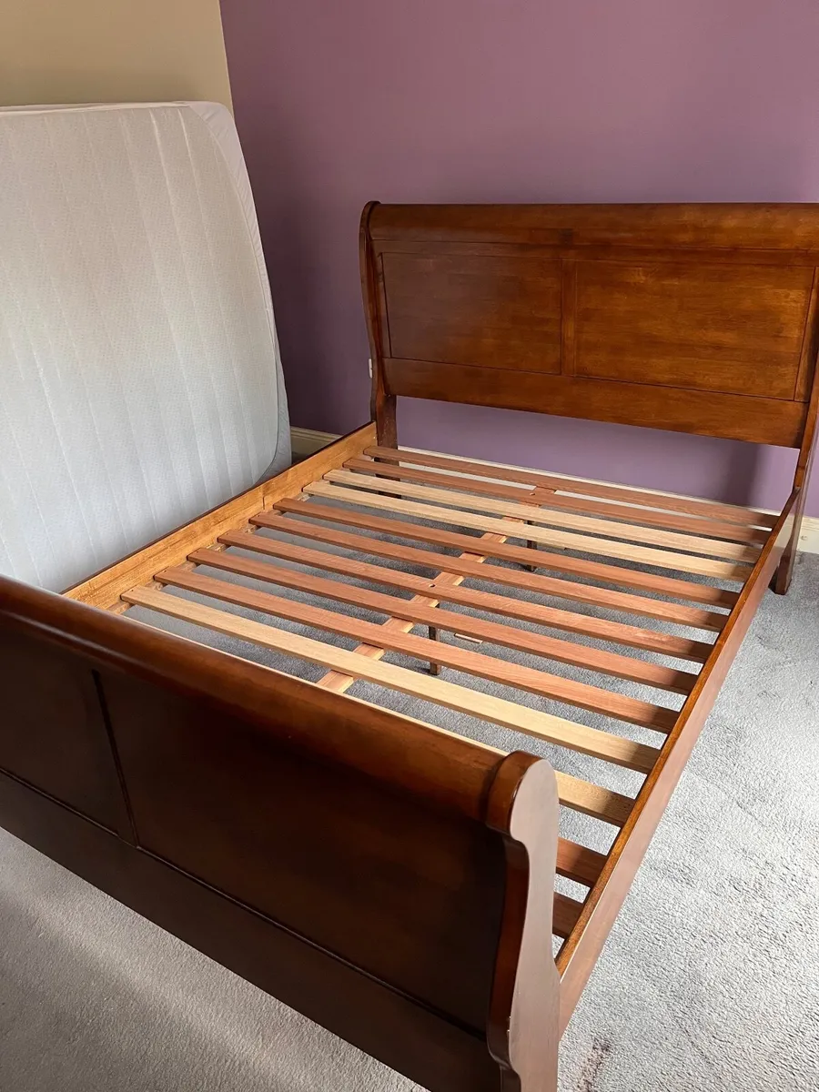 Bedroom Furniture Set - Image 3