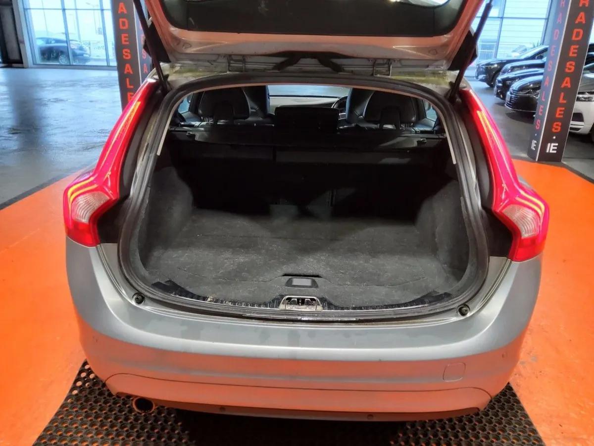 Volvo V60 D4 (163hp) SE Lux - Image 4